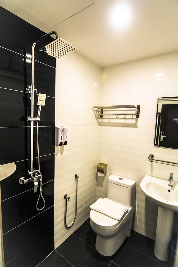 Hotel Lavender Senawang Σερεμπάν Εξωτερικό φωτογραφία