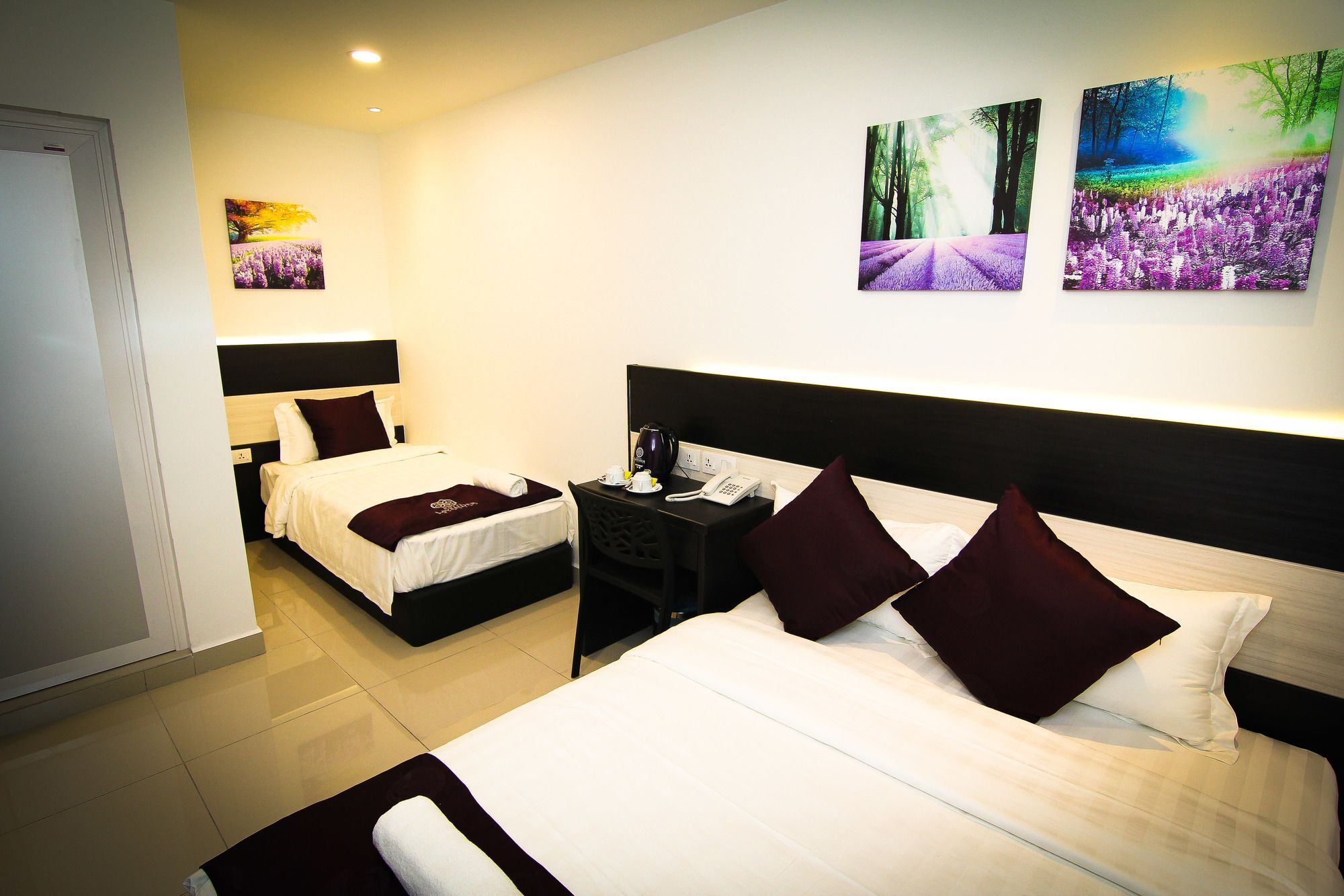 Hotel Lavender Senawang Σερεμπάν Εξωτερικό φωτογραφία